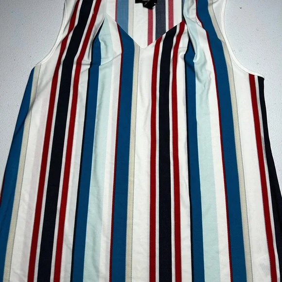 Jones New York Asymmetrical White and Red Tank Top - Picture 3 of 8